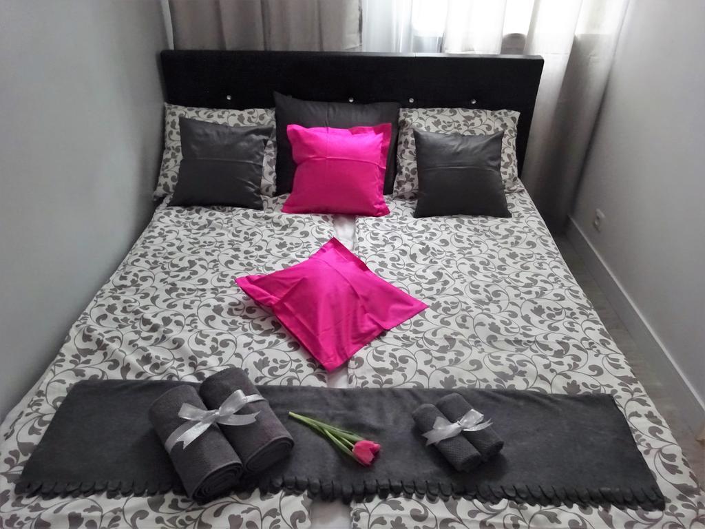 Apartament Junior วอร์ซอ ภายนอก รูปภาพ
