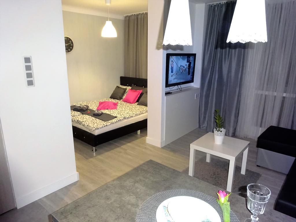 Apartament Junior วอร์ซอ ภายนอก รูปภาพ