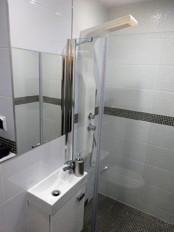 Apartament Junior วอร์ซอ ภายนอก รูปภาพ